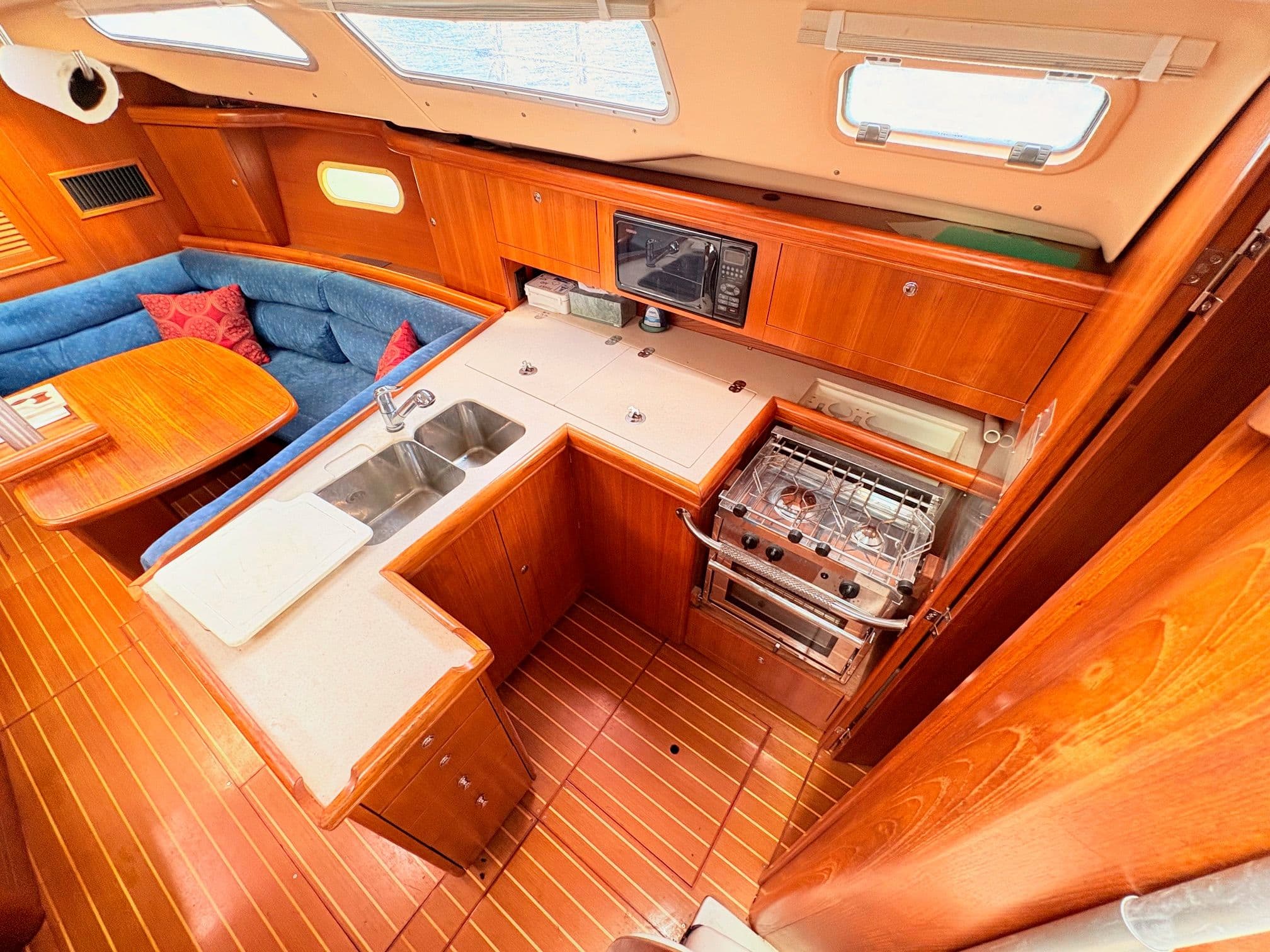 2003 Hunter 356 - 19