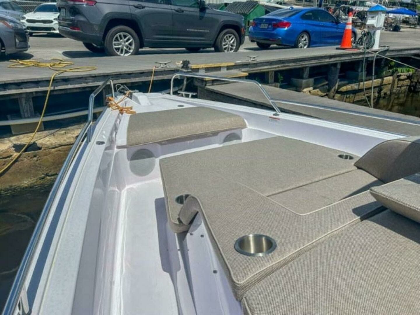 2024 Axopar 45 XC Cross Cabin - Image 8
