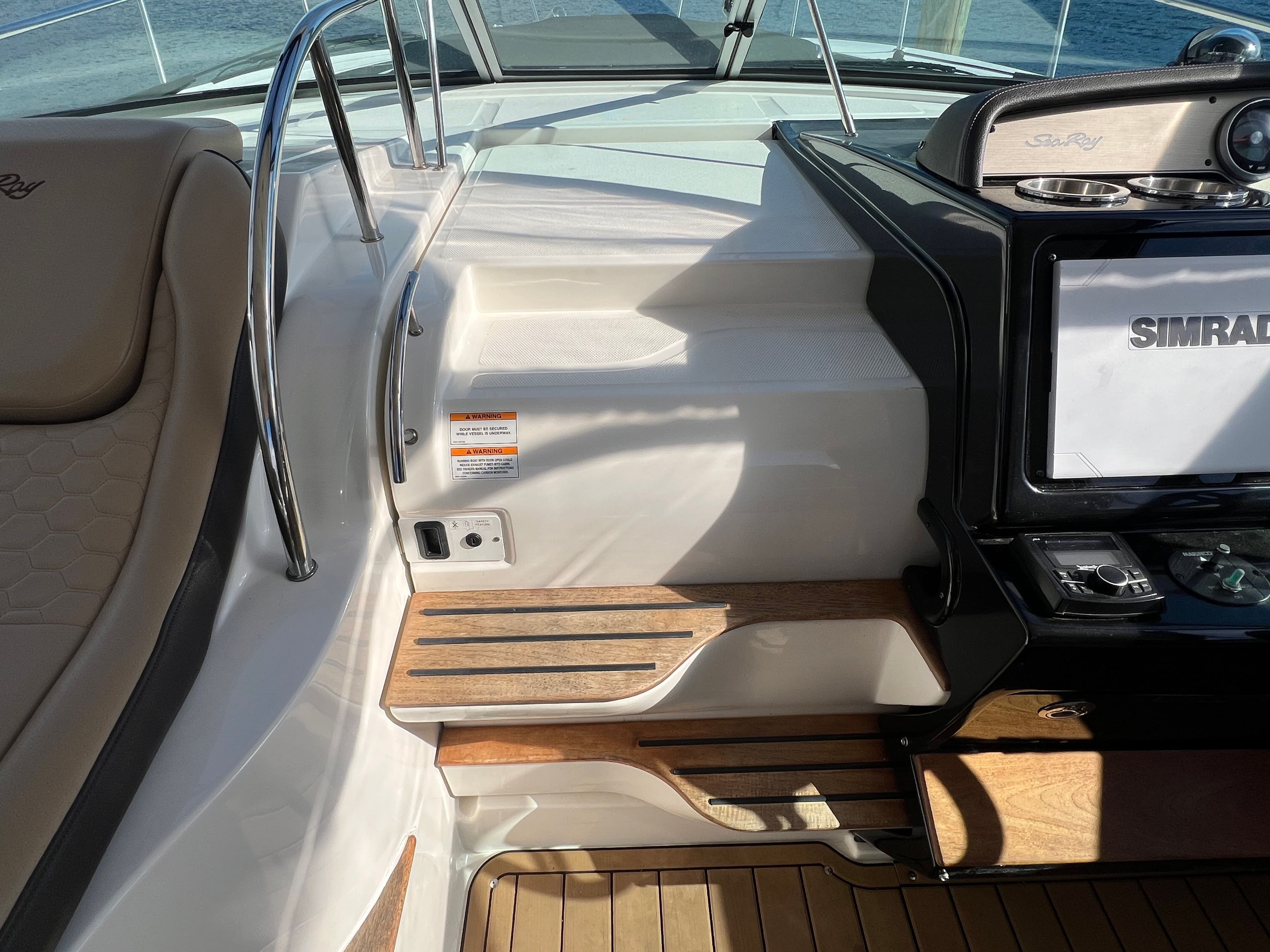 2018 Sea Ray Sundancer 350 - 32