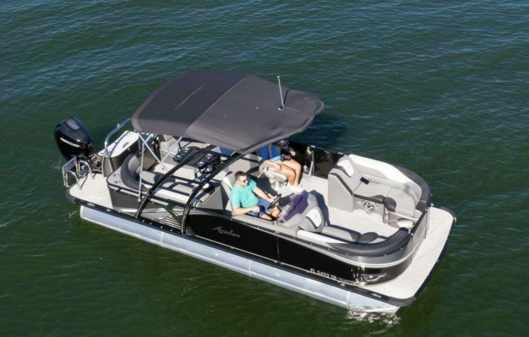 2021 Avalon LSZ Quad Lounger 24 - Image 18