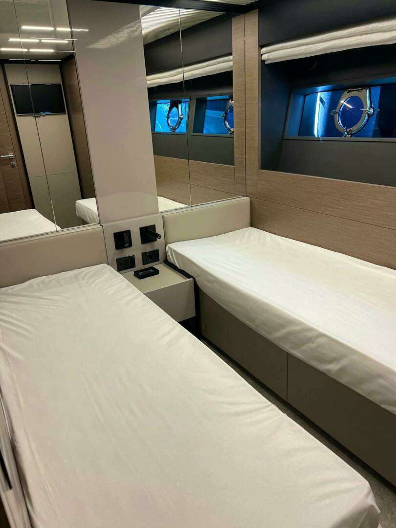 2019 Ferretti Yachts Ferretti 780 - Image 24