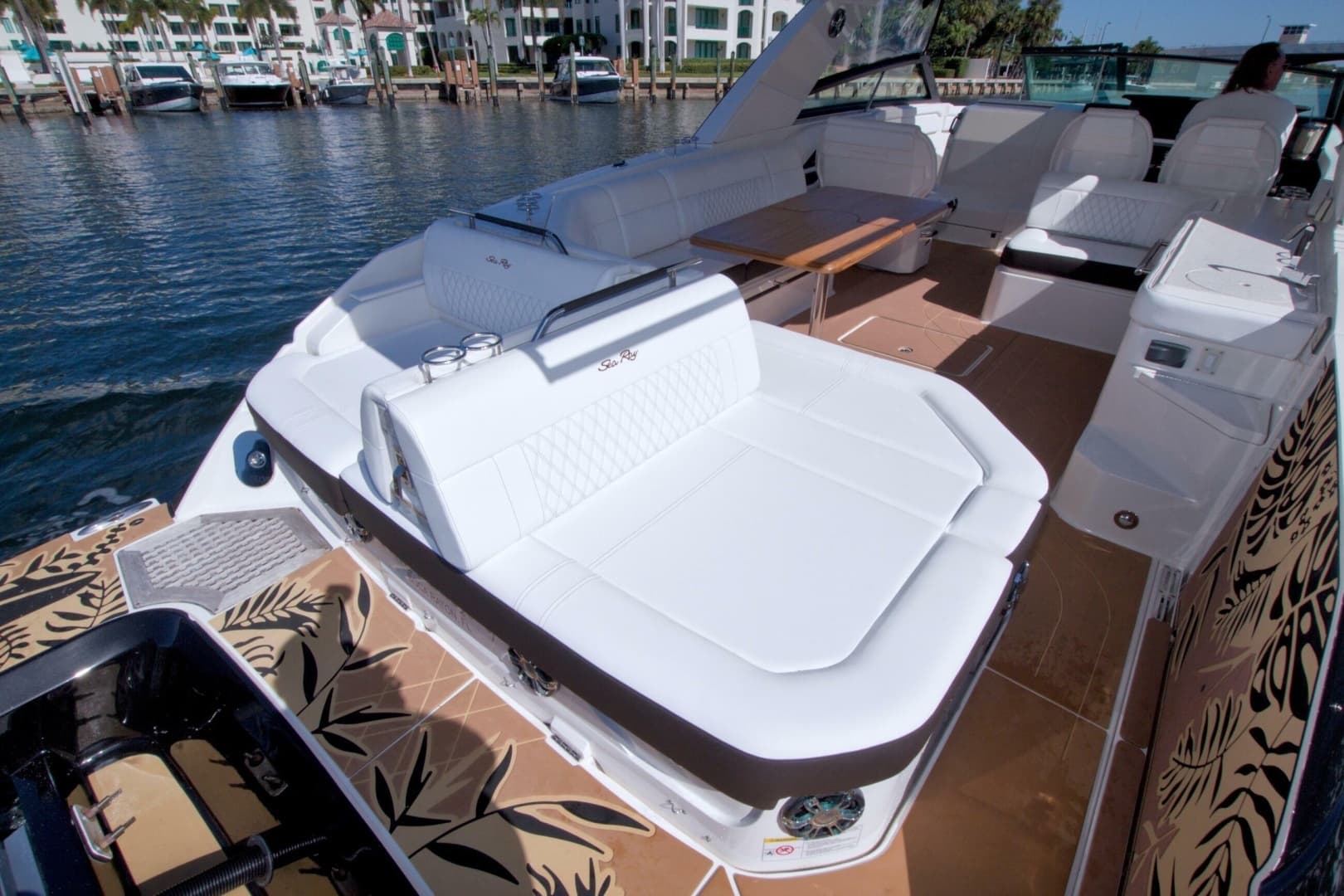 2021 Sea Ray SLX 400 Outboard - Image 20