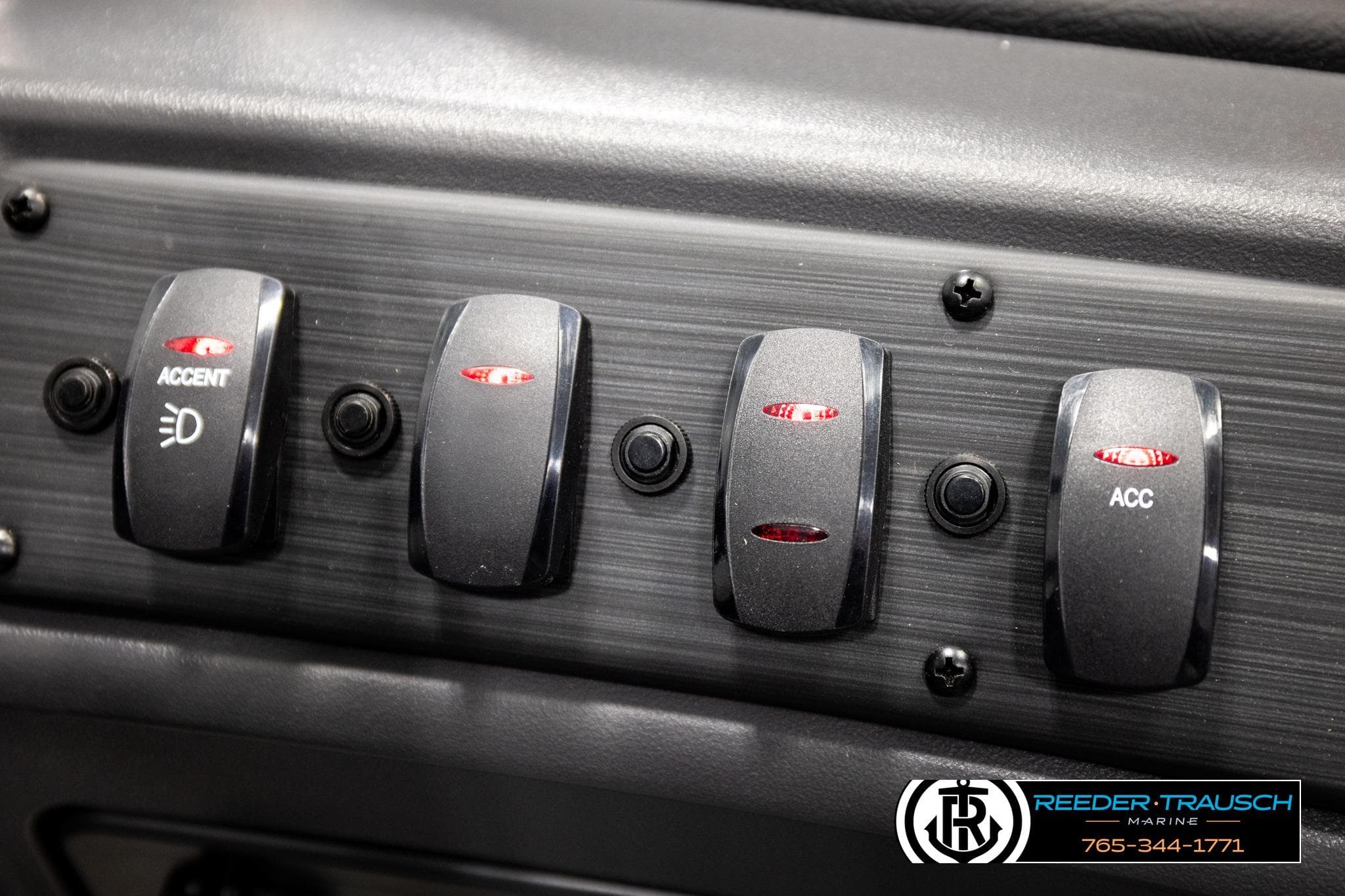 Dashboard switches on a 2026 Bennington 22 SSBSF boat.