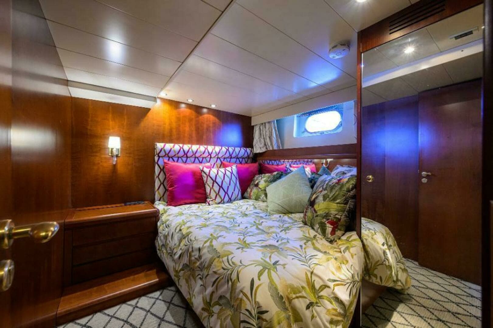 1992 Versilcraft Super Challenger 92 - Image 18