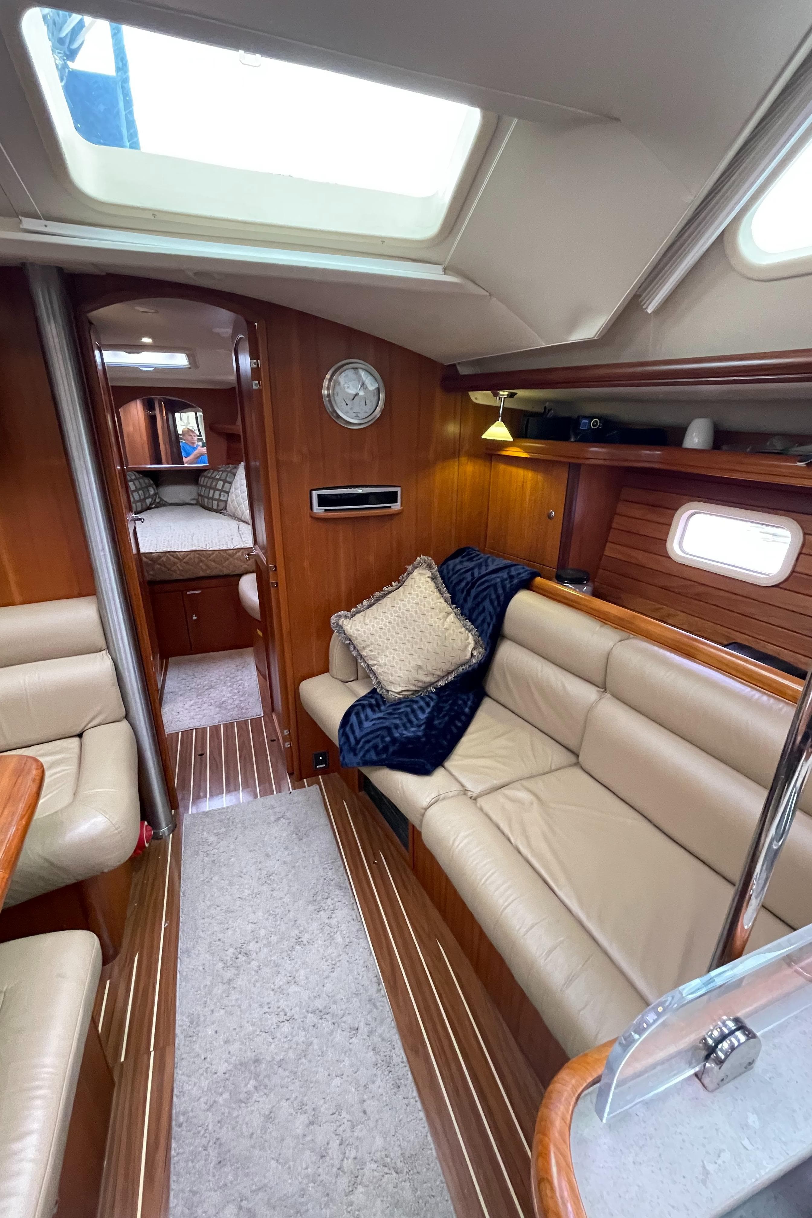 2006 Hunter 45 Center Cockpit - 67
