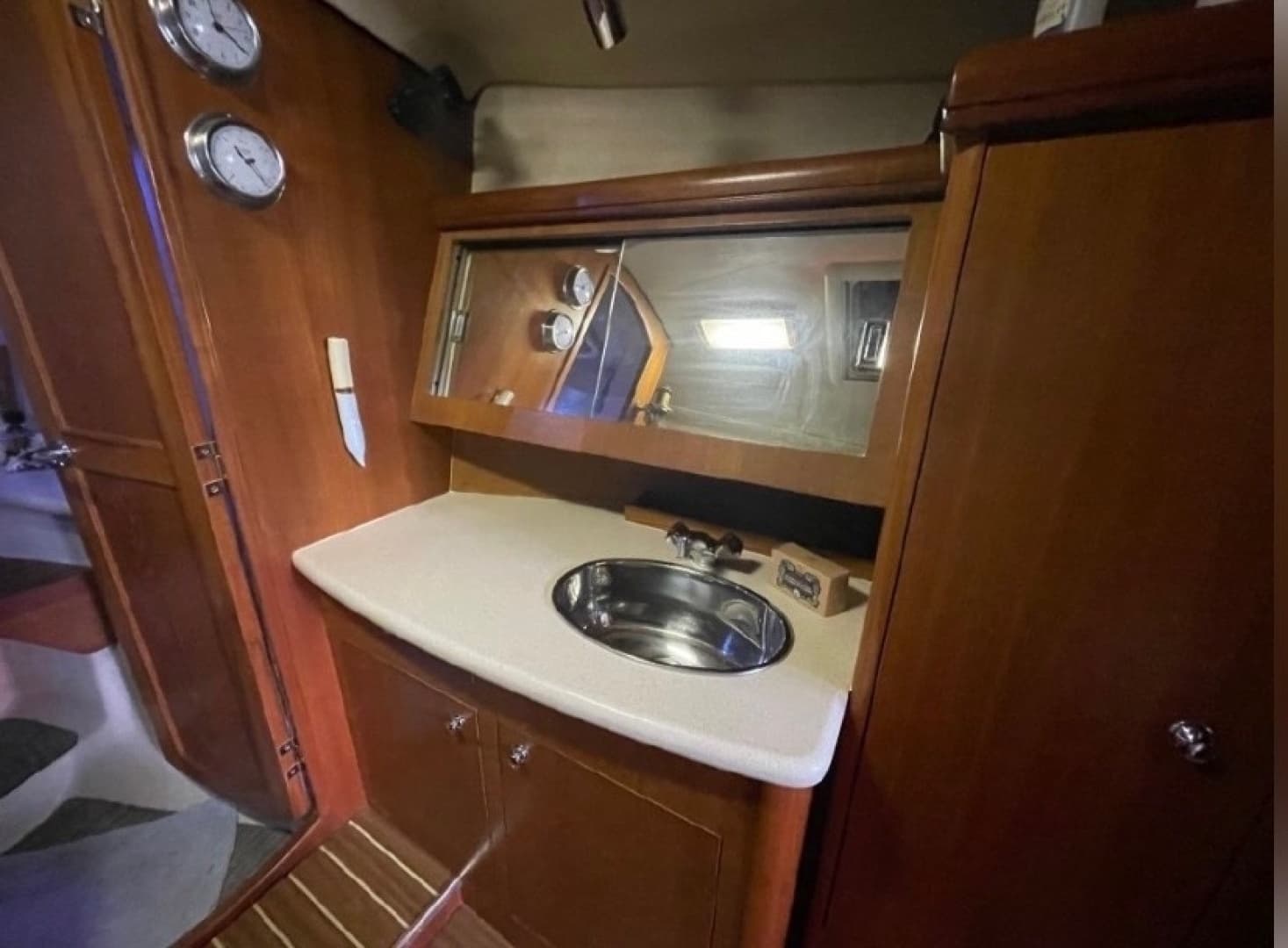 2006 Hunter Hunter 41 Aft Cockpit - Image 12