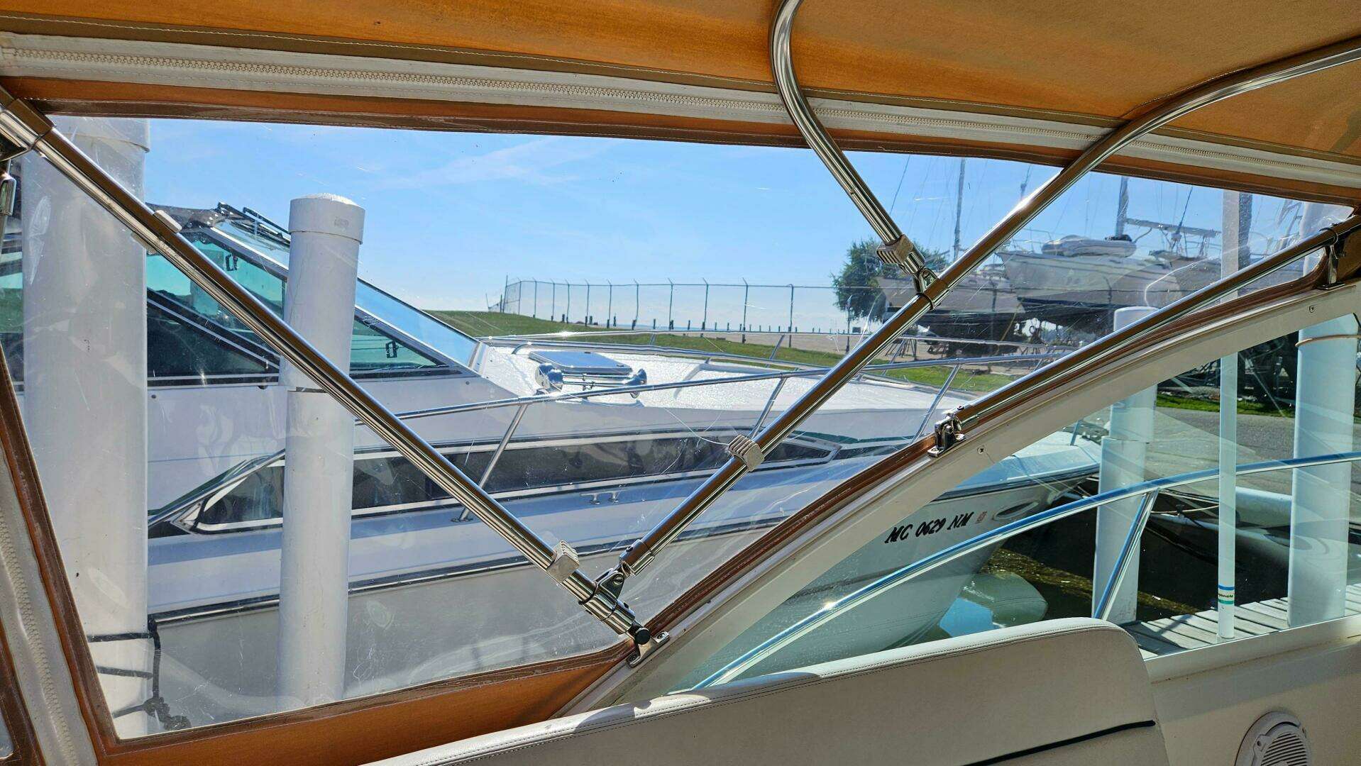 2006 Tiara Yachts 2900 Coronet - Image 12