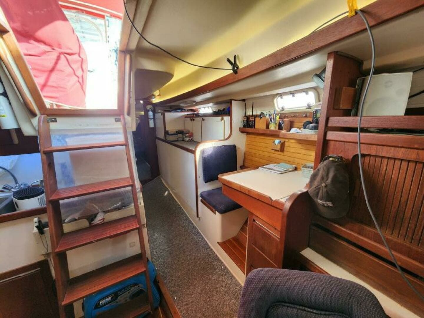 1990 Catalina Morgan Classic 41 - Image 20
