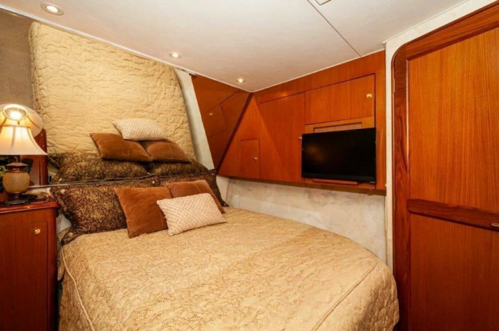 1998 Ocean 48 Super Sport - Image 14