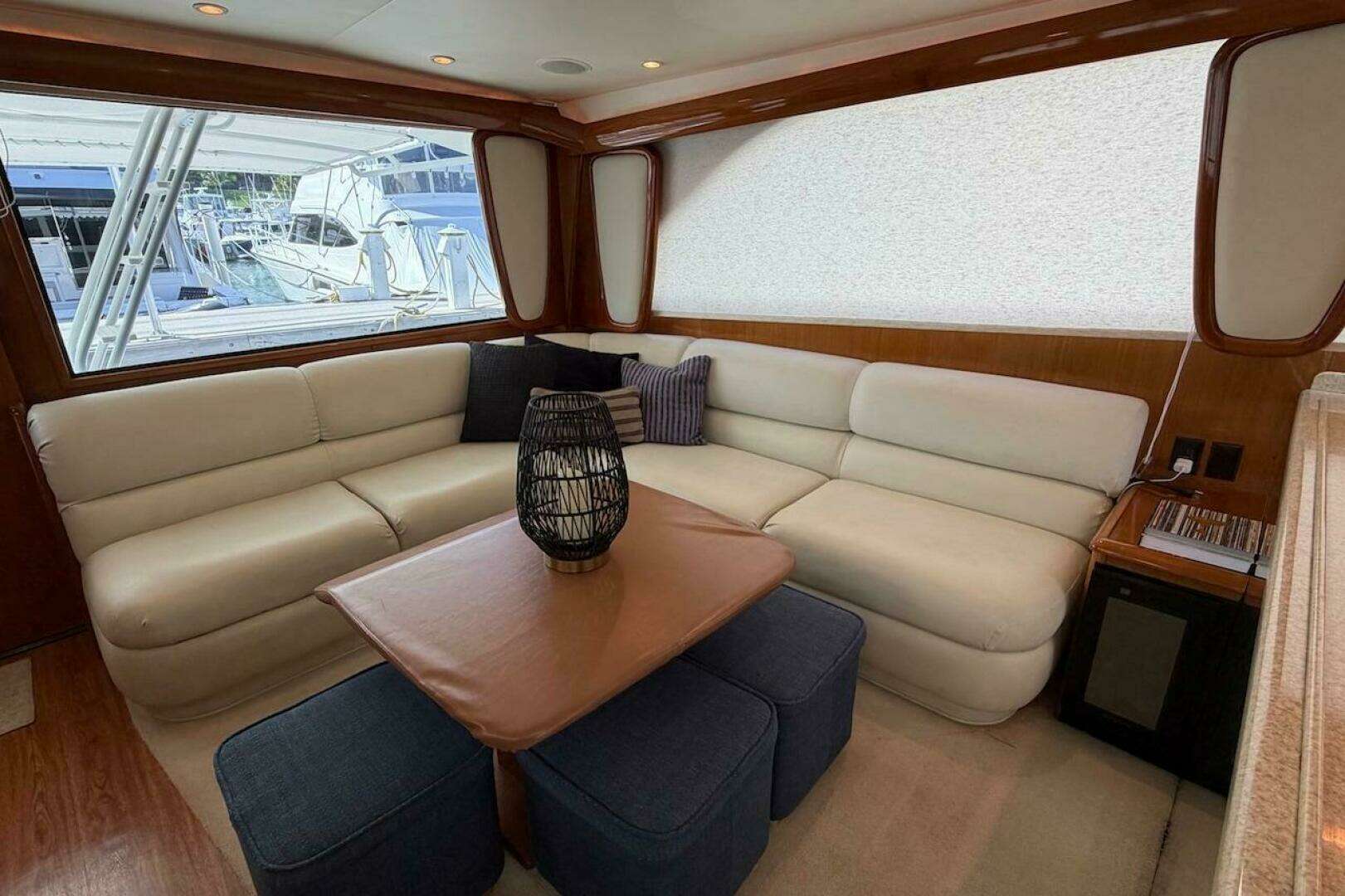 1999 Viking 58 Convertible - Image 15