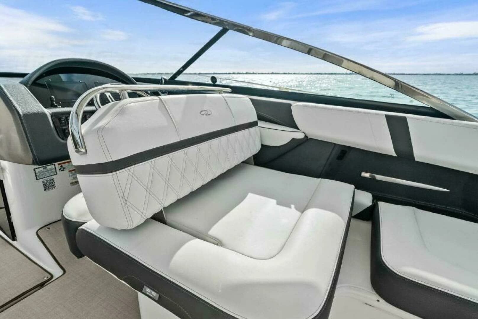 2023 Regal 29 OBX - Image 3