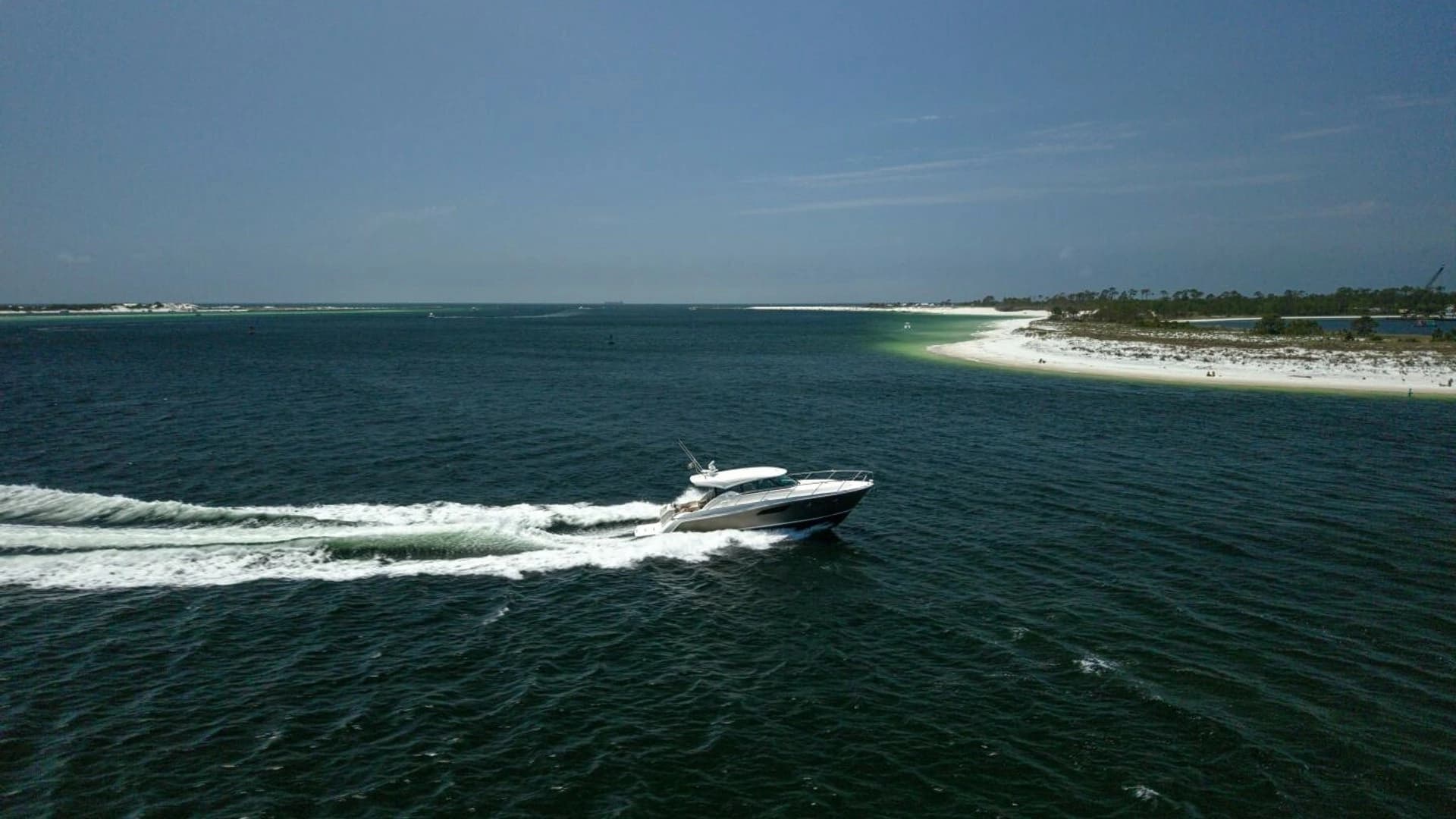 2015 Tiara Yachts 44 Coupe - Image 29