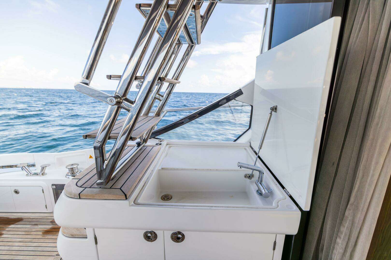 2021 Azimut S6 Sport Fly - Image 28