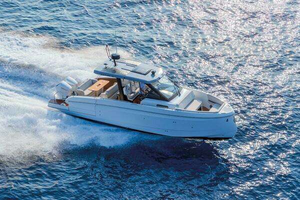 2026 Beneteau Gran Turismo 35 - Image 1