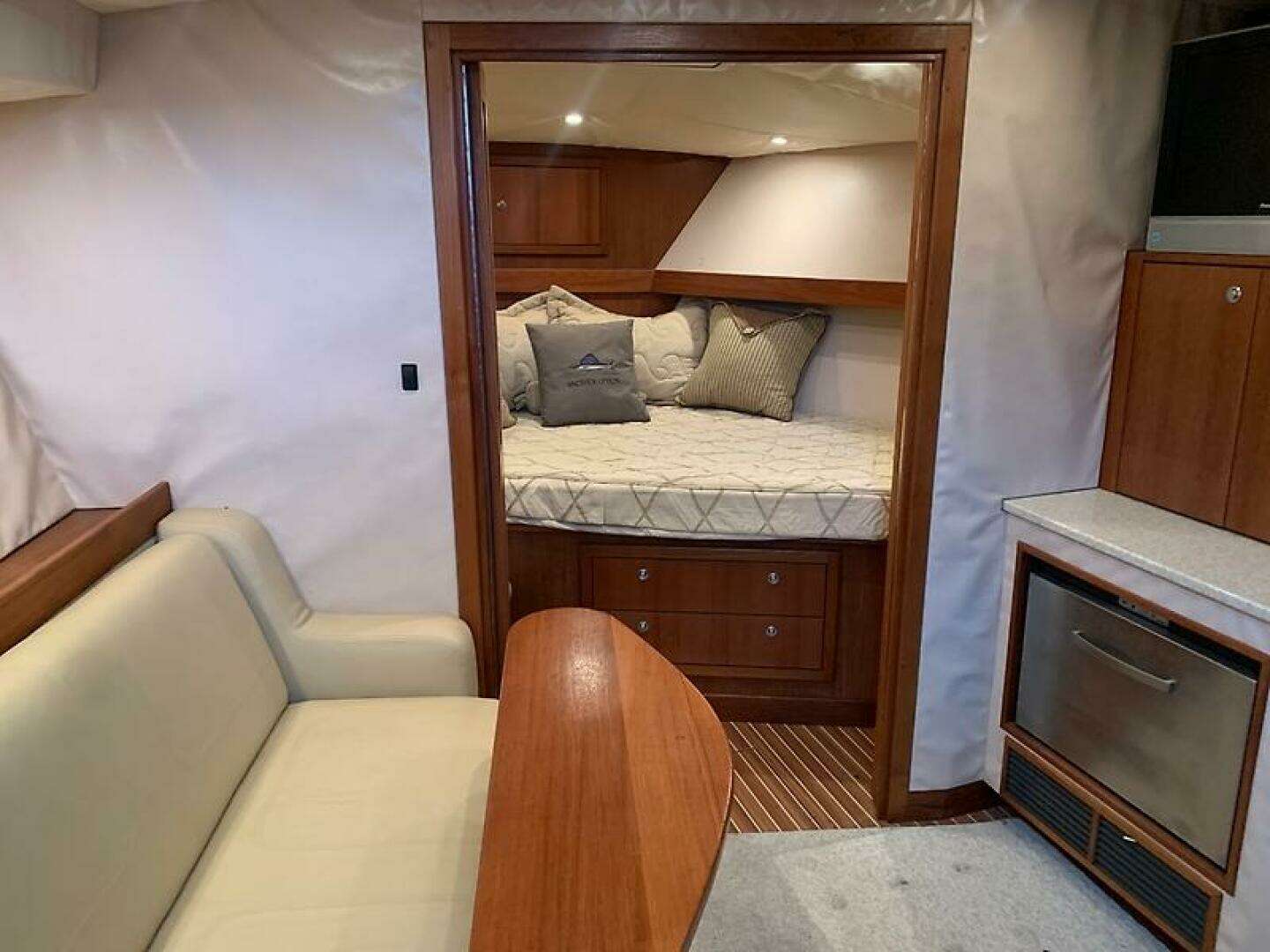 2006 Albemarle Express - Image 56