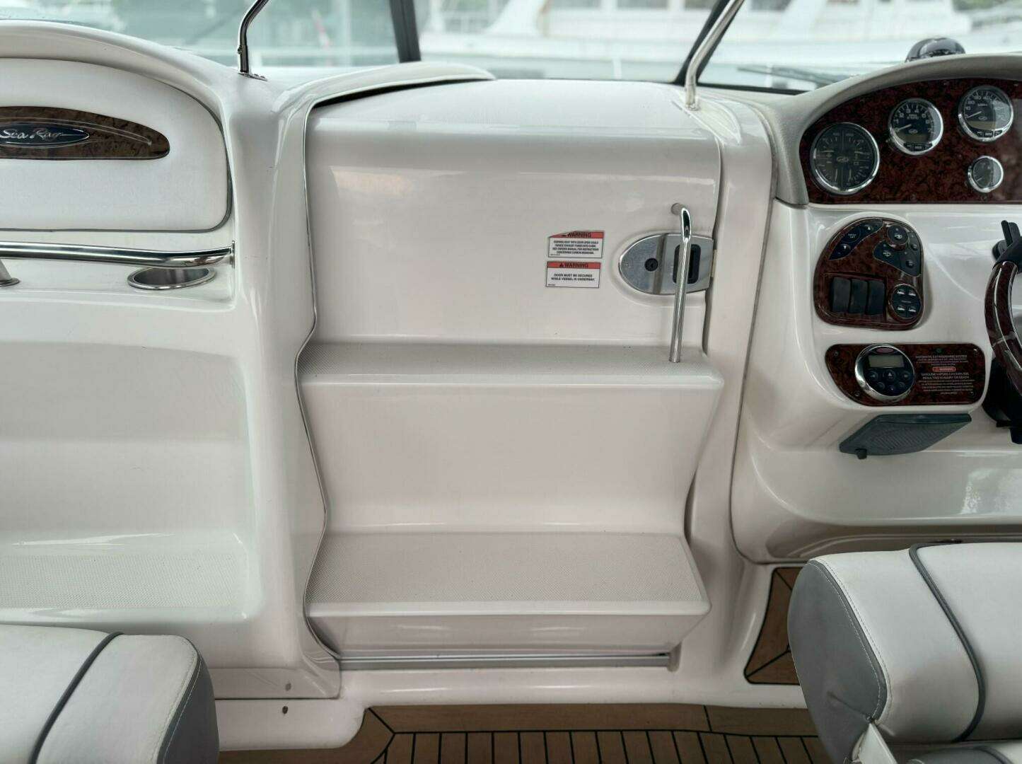 2007 Sea Ray 29SLX with cuddy cabin - Image 17