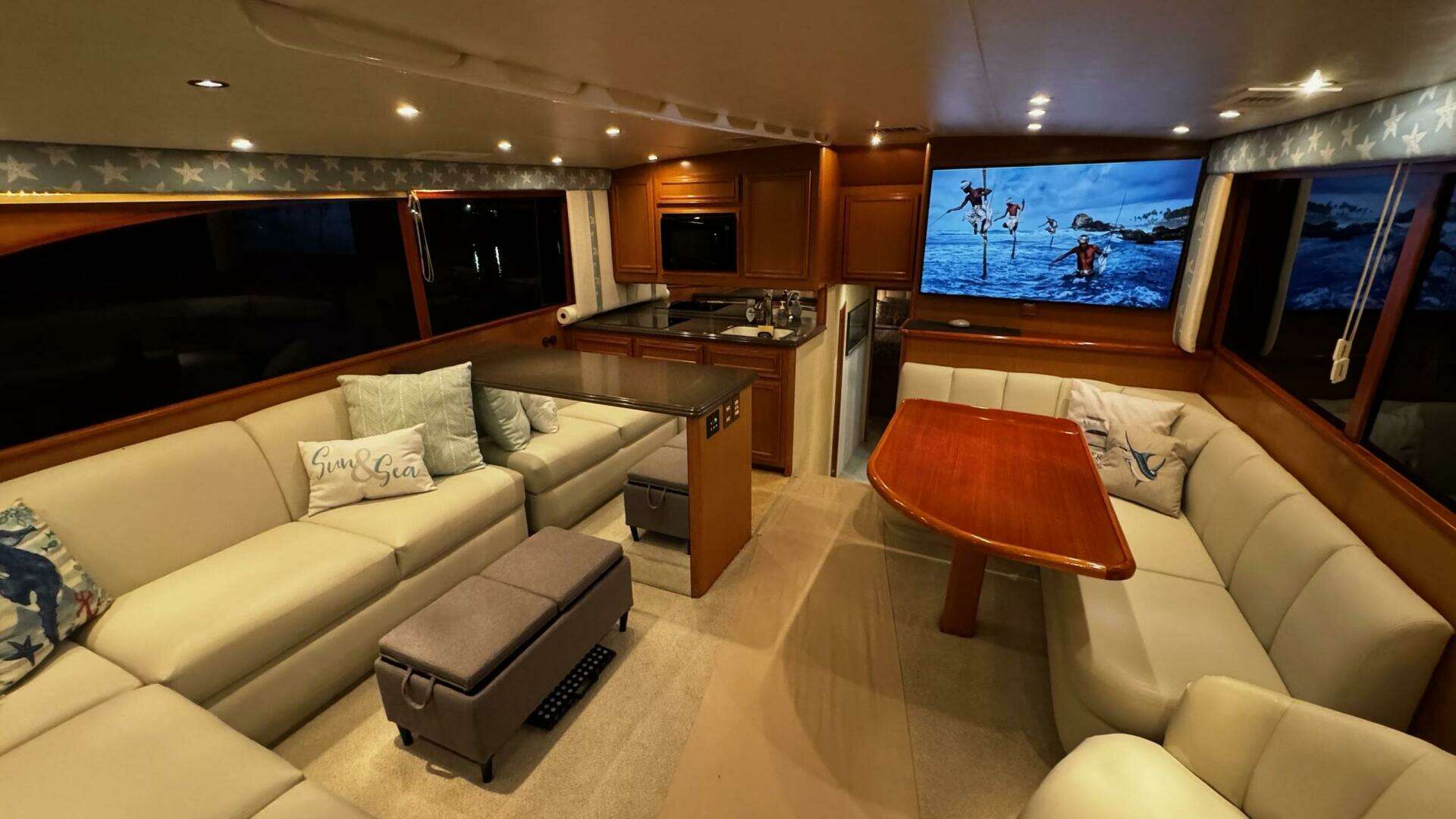 2002 Cavileer 48 Flybridge Sportfisherman - Image 5