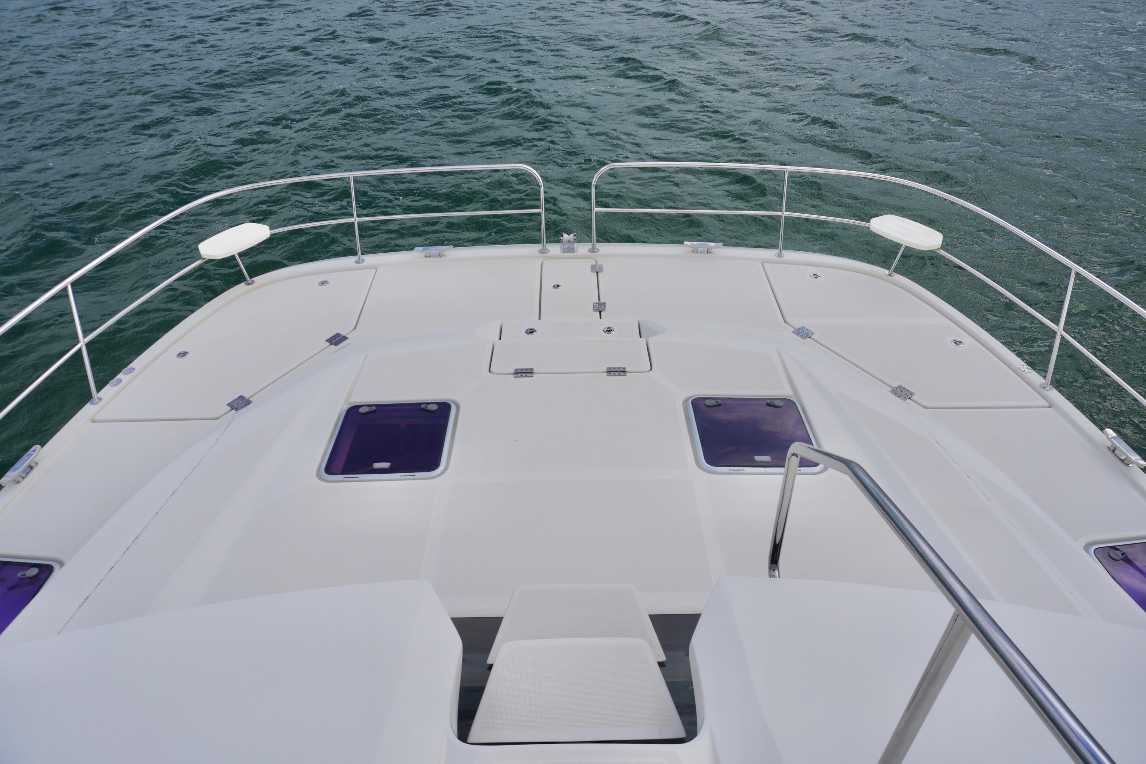Aquila 44 Yacht 2017 deck view with ocean backdrop.