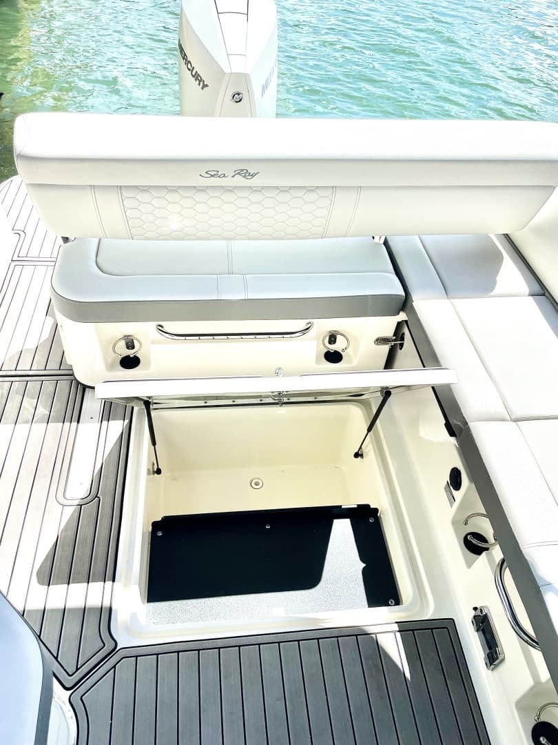 2024 Sea Ray SDX 25 Outboard - Image 16