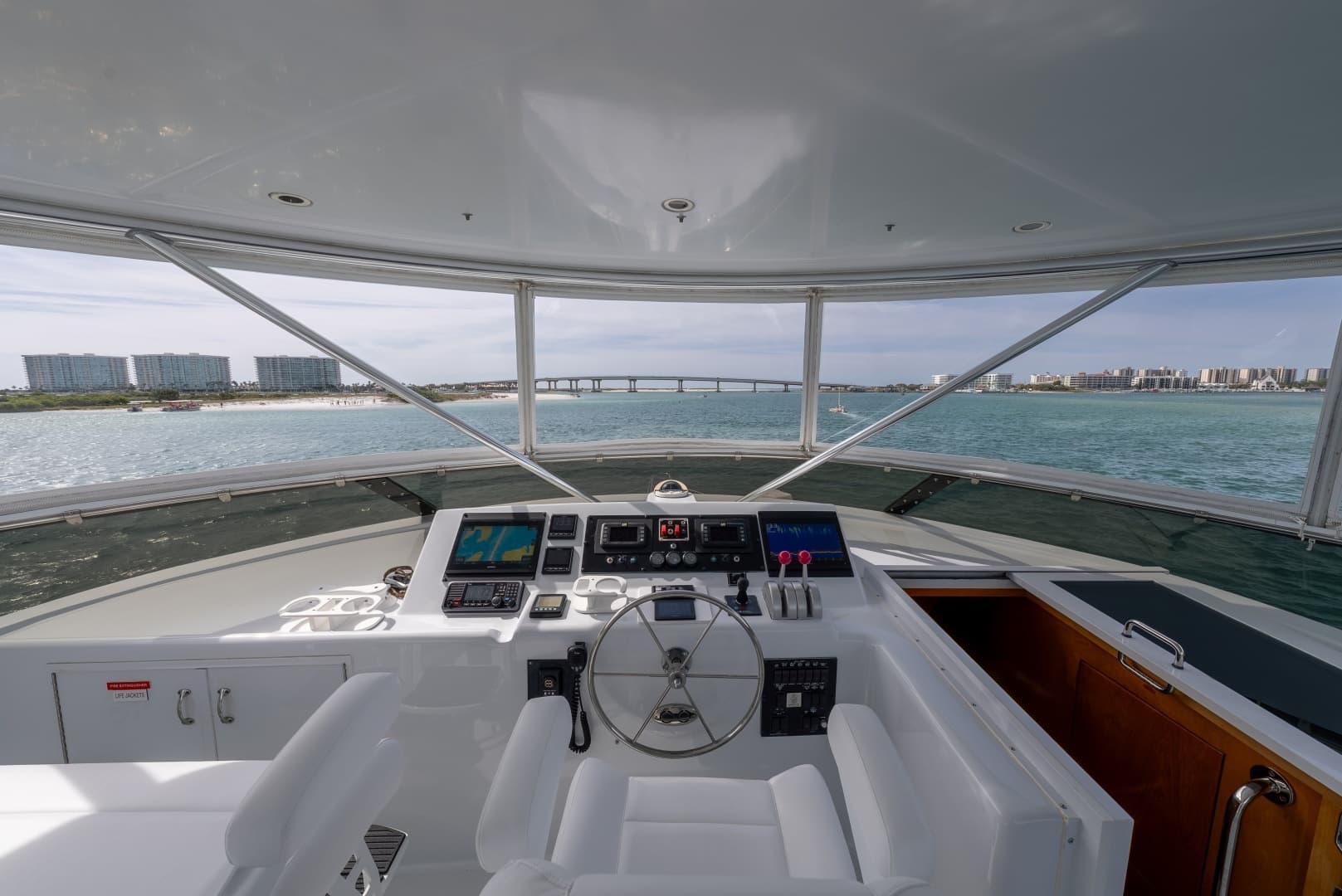 2004 Hatteras Sport Deck - Image 37