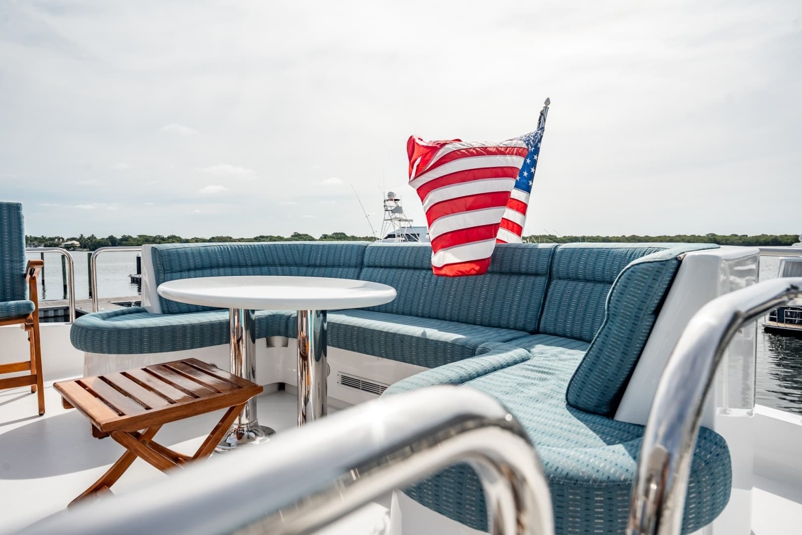 2012 Hatteras — - Image 160