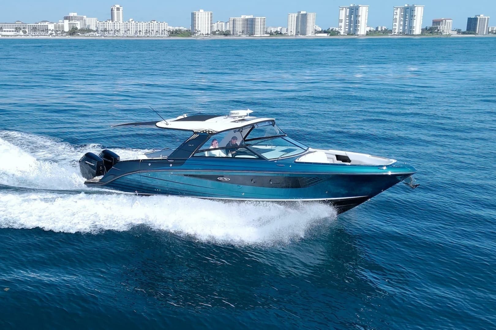 2021 Sea Ray SLX 400 Outboard - Image 8