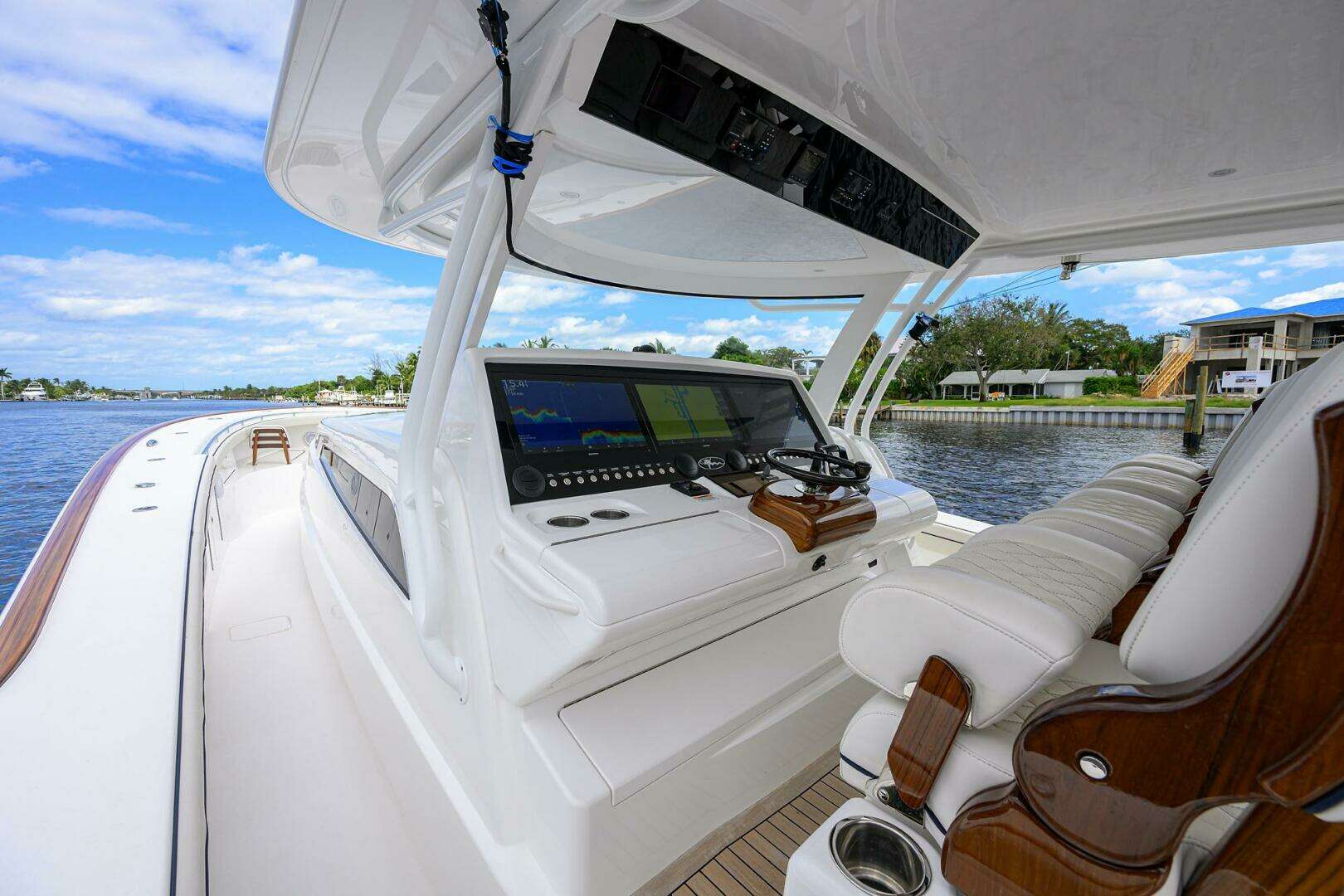 2024 Valhalla Boatworks V-55 - Image 17