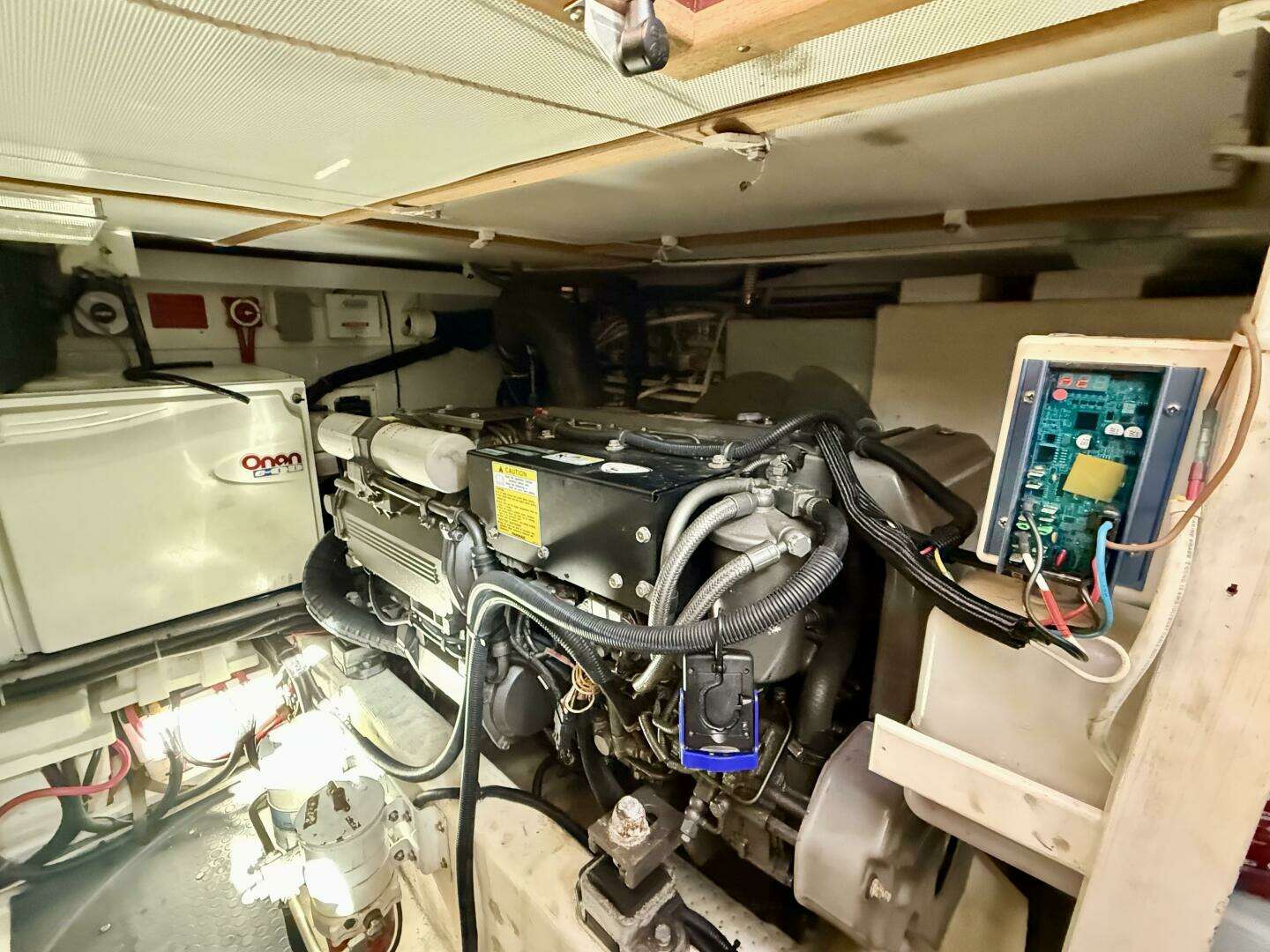 2006 Sabre 42 Sedan - Image 25