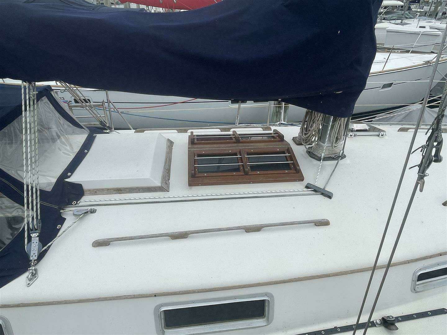 1989 Bayfield 36 Cutter - Image 8