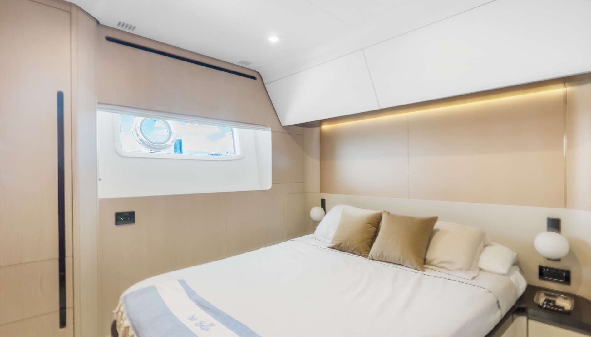 2025 Azimut 78 FLY - Image 33
