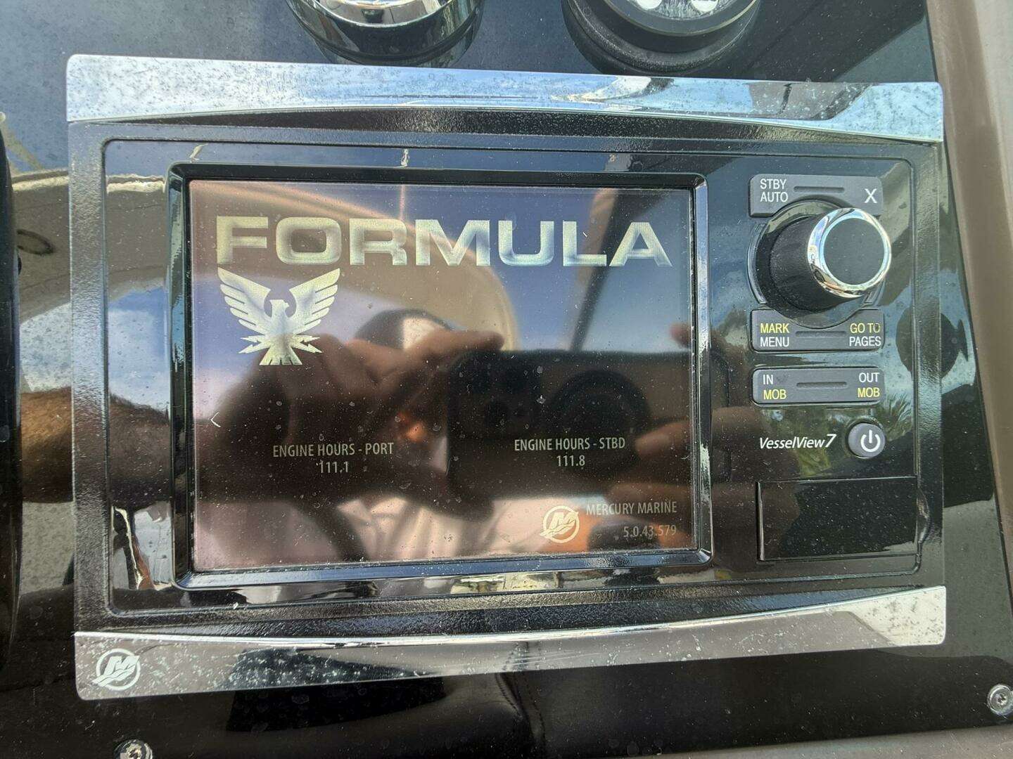 2016 Formula 330 Crossover Bowrider - Image 29