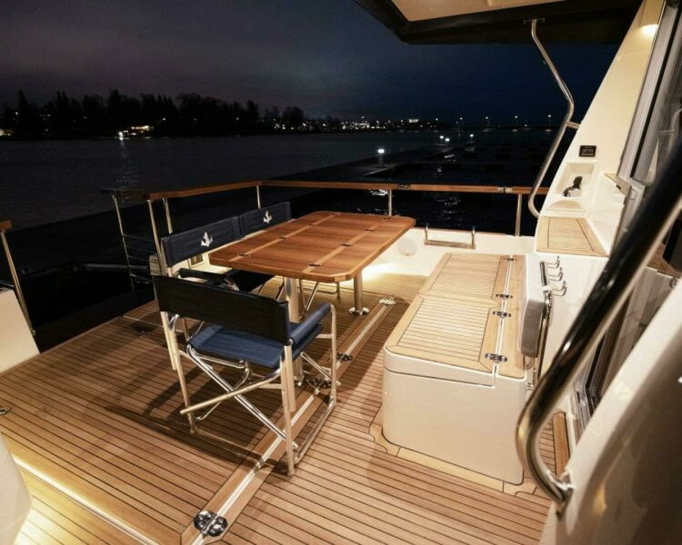 2028 Targa 46 - Image 27