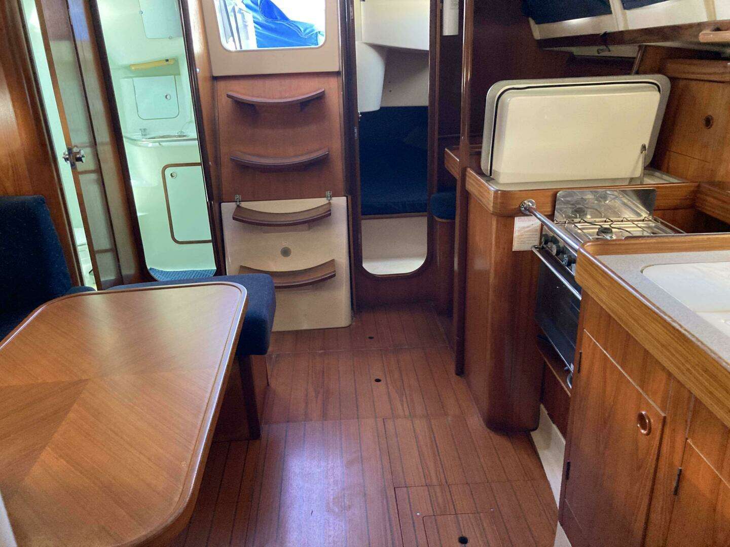 1993 Beneteau — - Image 17