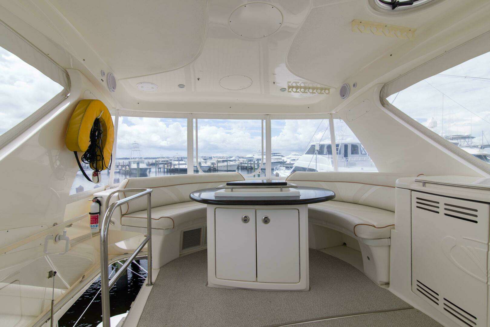 2009 Silverton 52 Ovation - Image 17