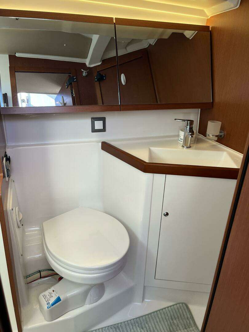 2020 Beneteau 46.1 - Image 34