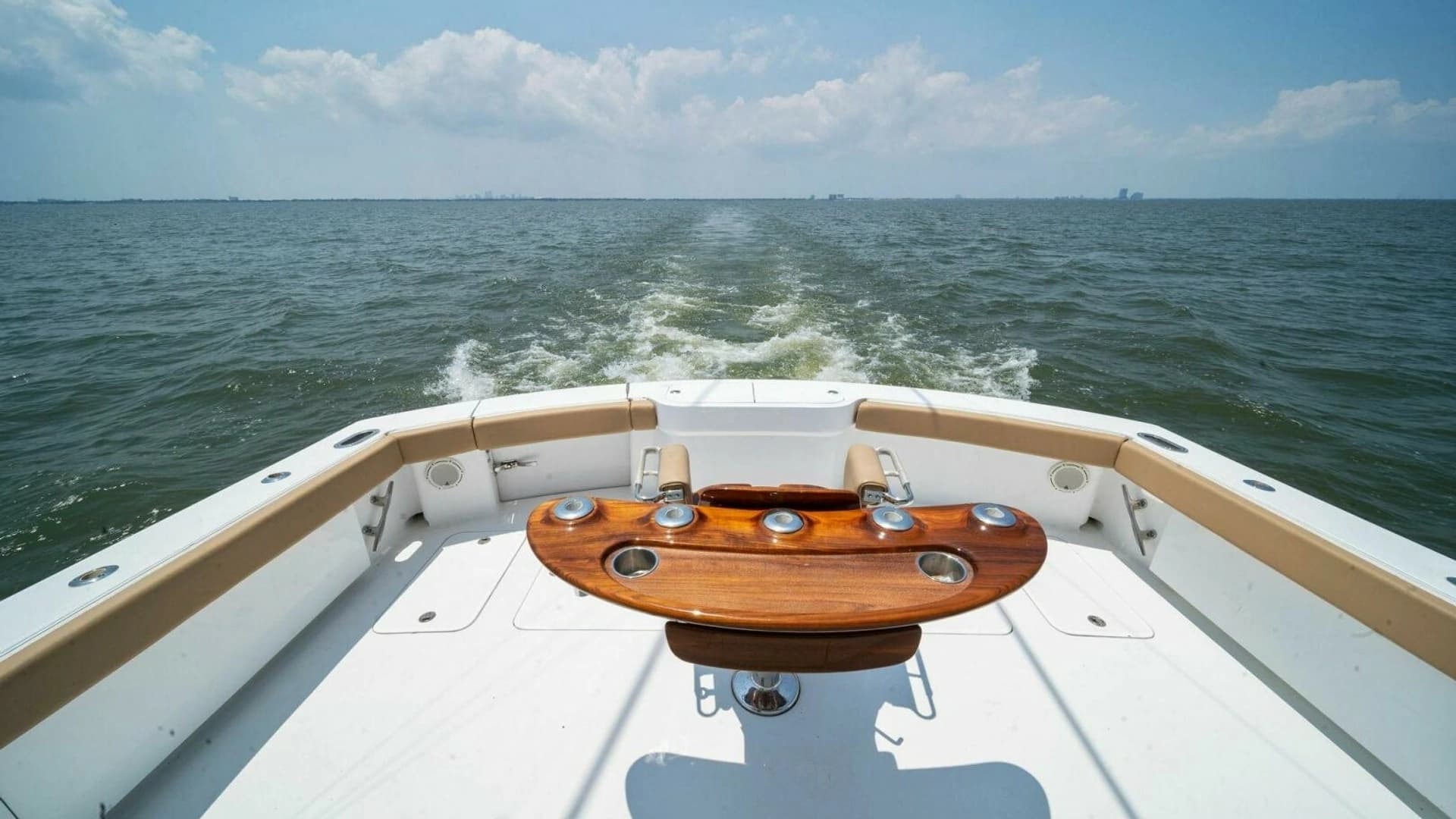 2003 Hatteras 54 Convertible - Image 3