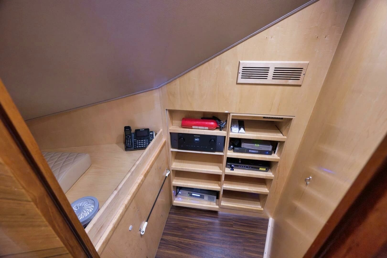 2011 Viking 76 Enclosed Bridge - Image 15