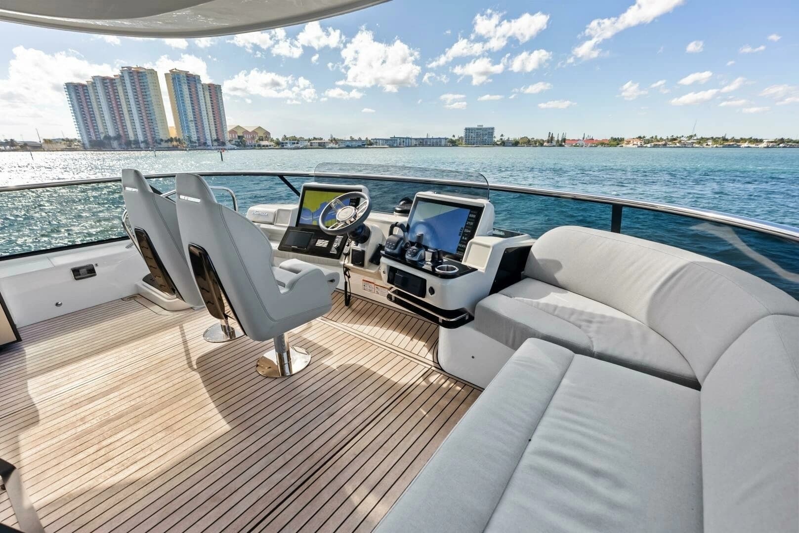 2025 Absolute 75 Navetta - Image 62
