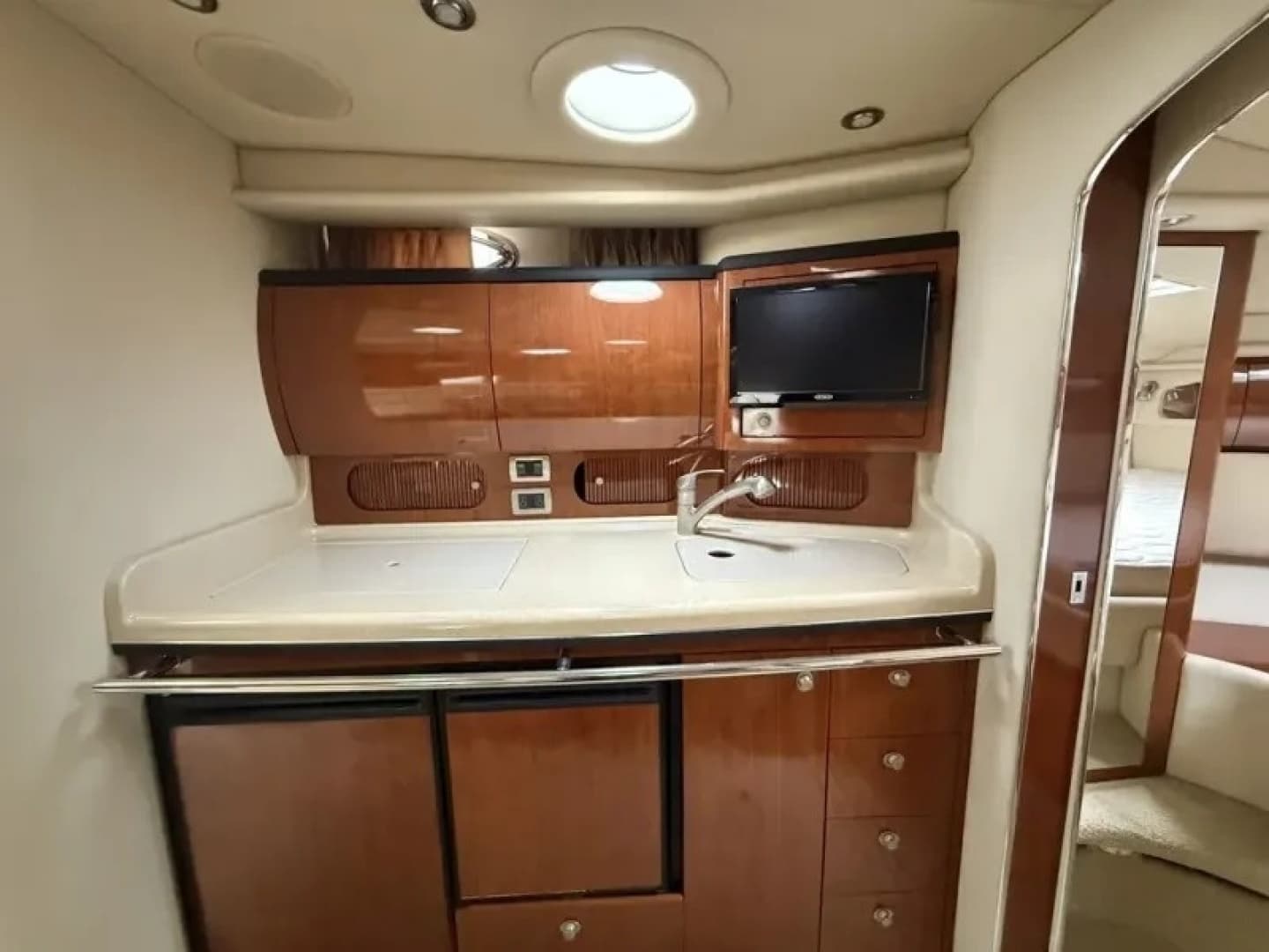 2004 Sea Ray 360 SUNDANCER - Image 42