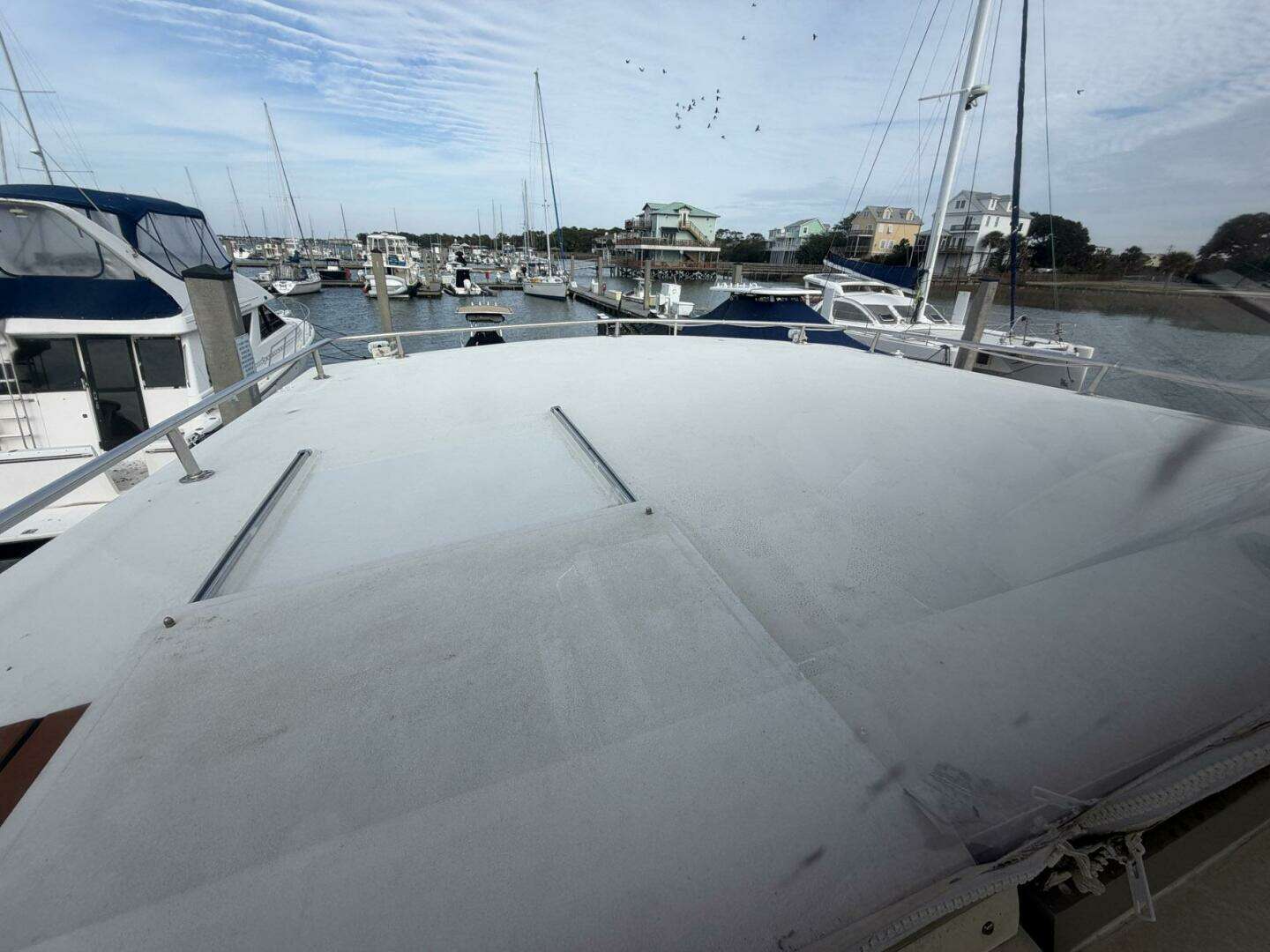 1987 Viking 44 Motor Yacht - Image 36