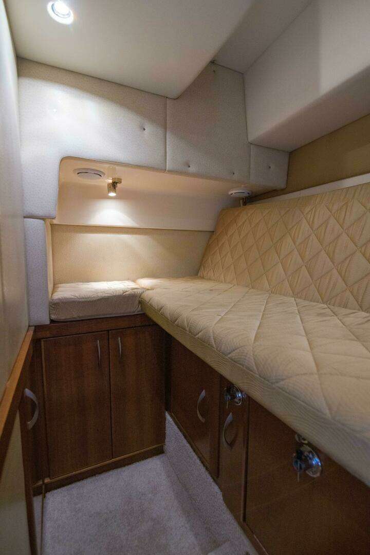 2009 Silverton 52 Ovation - Image 46