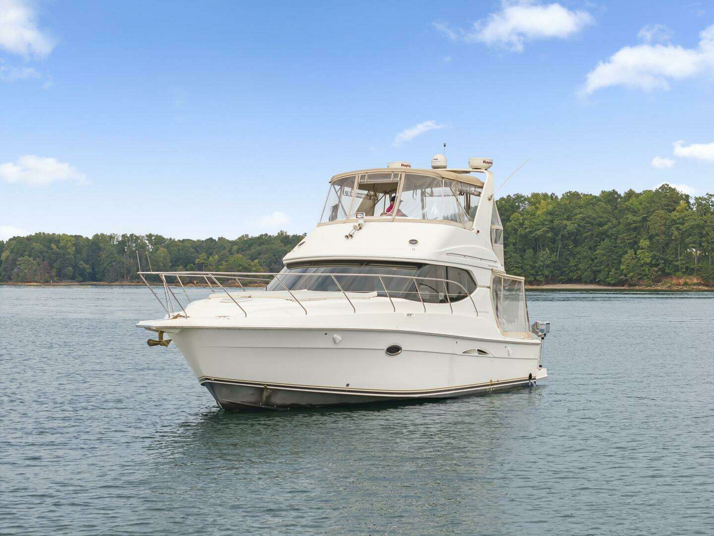 2005 Silverton 34 Convertible - Image 5