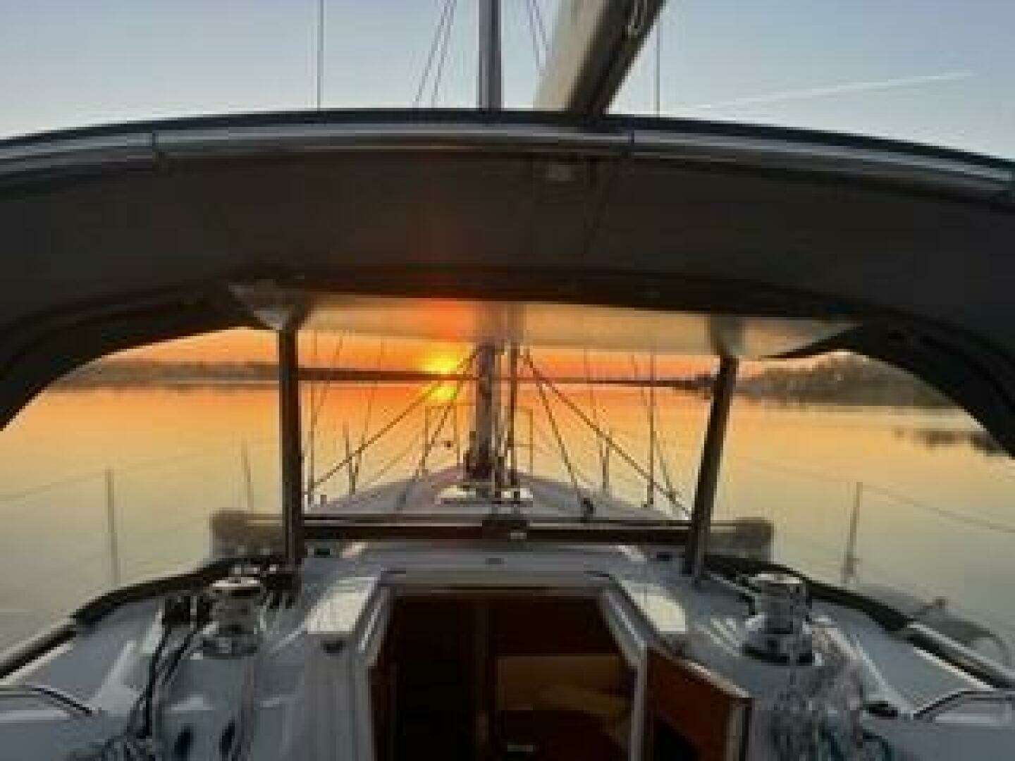 2017 Catalina 355 - Image 46