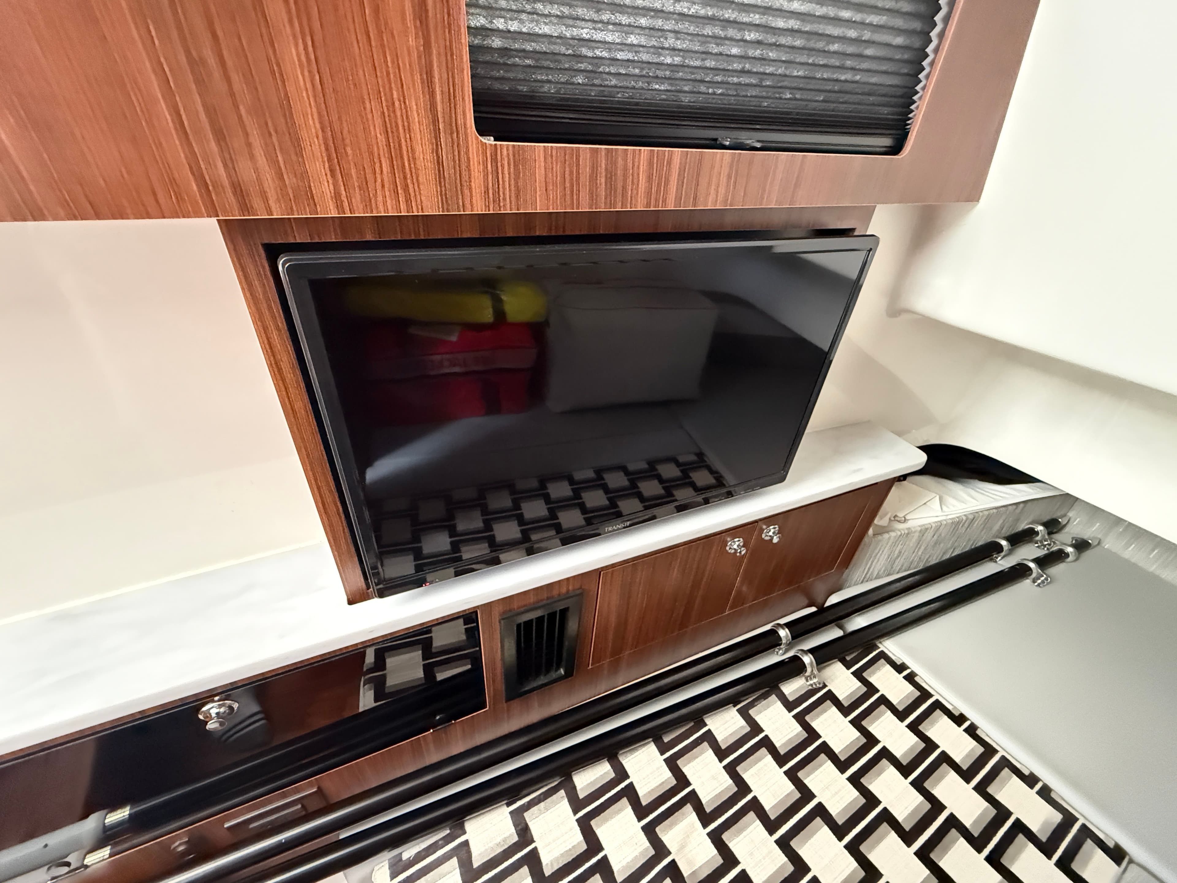 2023 PURSUIT 358 S - Image 29