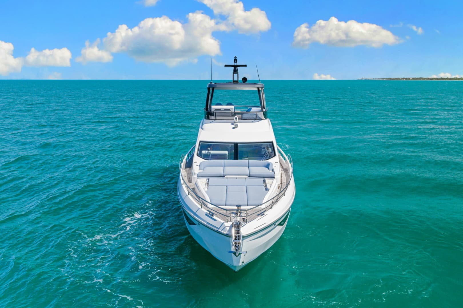 2025 Azimut 68 FLY - Image 13