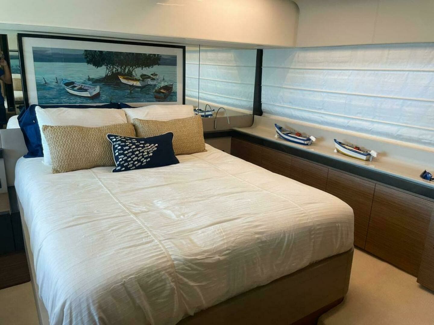 2016 Ferretti Yachts 550 - Image 19