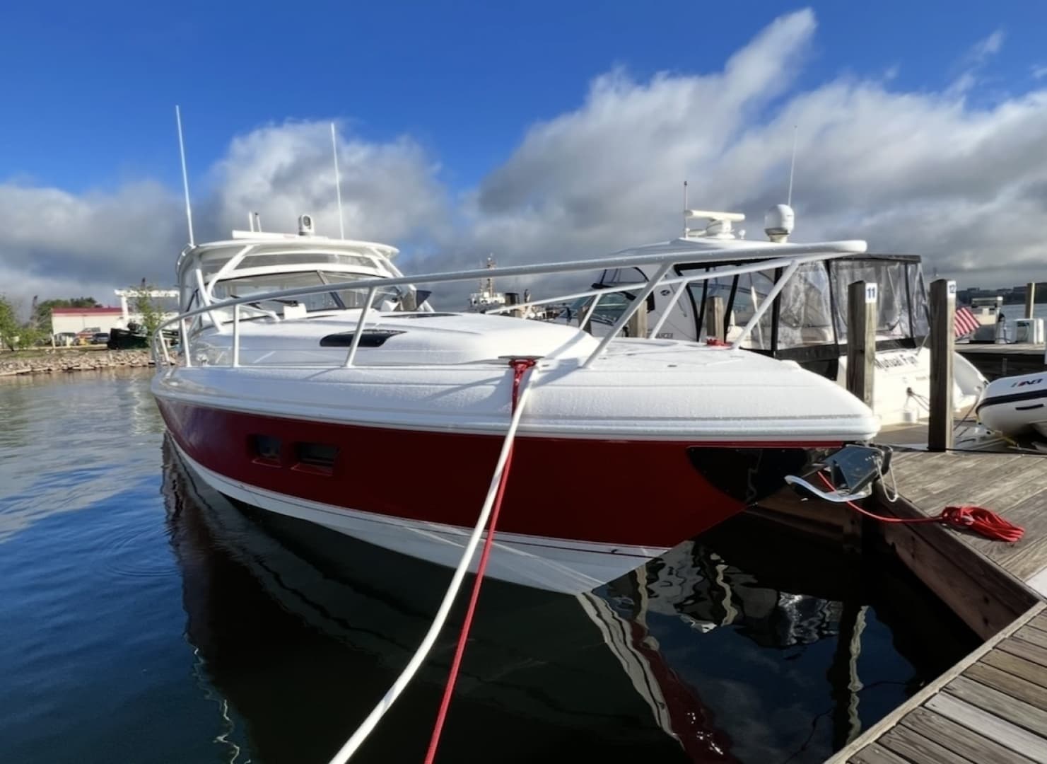 2020 Intrepid 475 Sport Yacht - Image 3