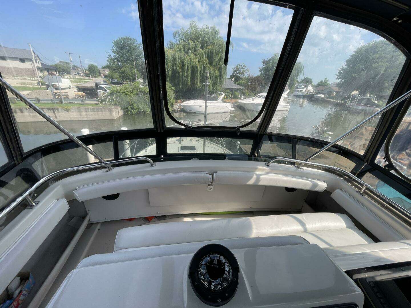 1989 Silverton 37 Convertible - Image 20
