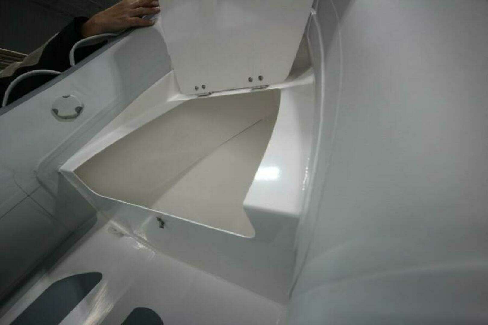 2023 Zodiac Cadet 300 RIB DL ALU PVC - Image 4