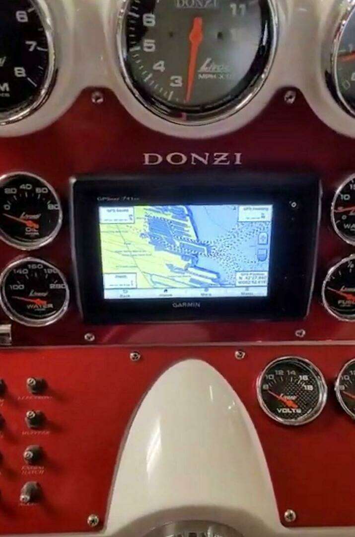 2008 Donzi 35 ZR - Image 16